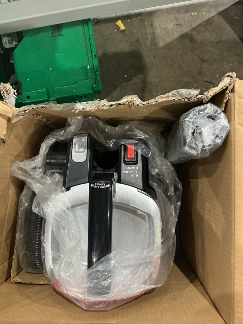 Condition photo showing Good Condition for shark zu102 rotator pet upright vacuum with powerfins hairpro & odor neutralizer technology, charcoal, 2.9 l dust cup powerfins+odor neutralizer technology