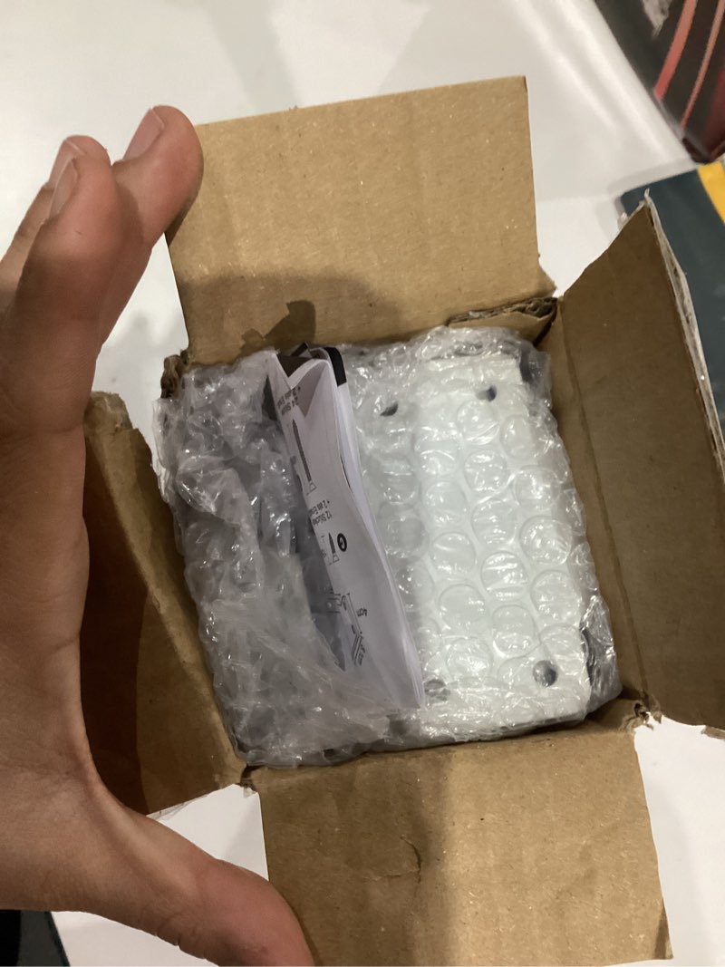 Condition photo showing Good Condition for Goovilla Shelf Bracket, Heavy Duty Floating Shelf Brackets 8 inch Long, 6 Pack Brackets for Shelves, White Coated Metal Wall Shelf Support Brackets with 1/5 Inch Thick and 160 lb. Load Capacity 8 Inch White 6Pack