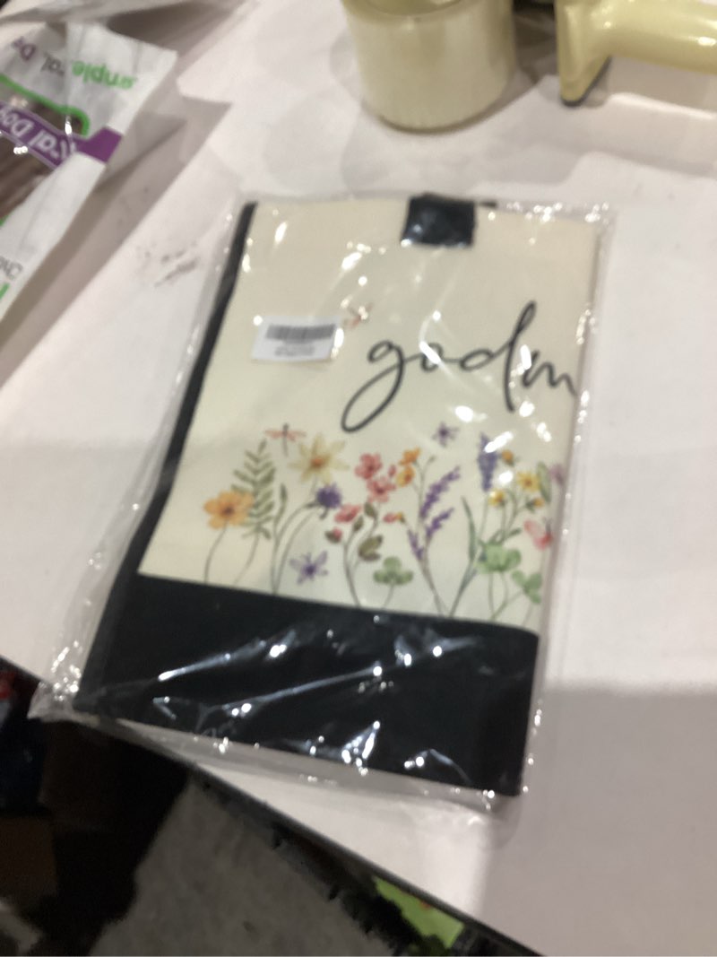 Condition photo showing New/Like New for Gifts for Grandma Grandma Christmas gifts Canvas Tote Bags for Women Godmother