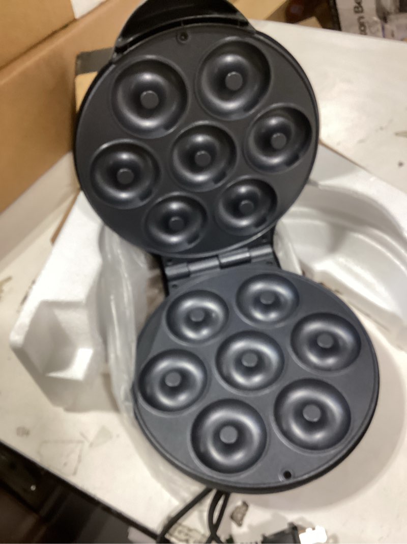 Condition photo showing Good Condition for mini donut waffle cake maker, 7 slots home baking machine, great for breakfast, snacks, desserts and more