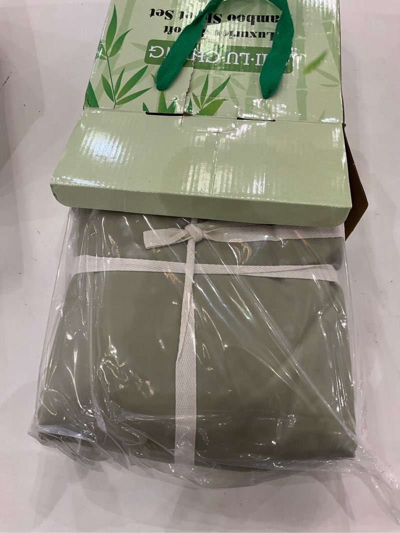 Shilucheng 4 Piece Queen Sheet Sets, Cooling Sheets, Blend Rayon Derived from Bamboo, Deep Pocket Up to 16", Breathable & Soft Bed Sheets, Hotel Silky Bedding Set, Sage Green 04 - Sage Green Queen (4 Piece Set)