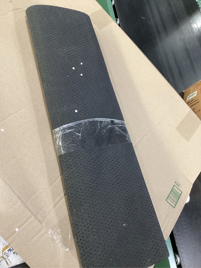 Condition photo showing Good Condition for hard mesh mat flooring for garage use
