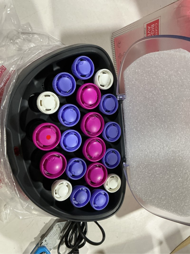 Condition photo showing Good Condition for remington ionic conditioning hair setter, 20 velvet hair rollers, 6 large (1¼”), 10 medium (1"), 4 small (¾”), blowout style hair curlers pink 1 count (pack of 1)