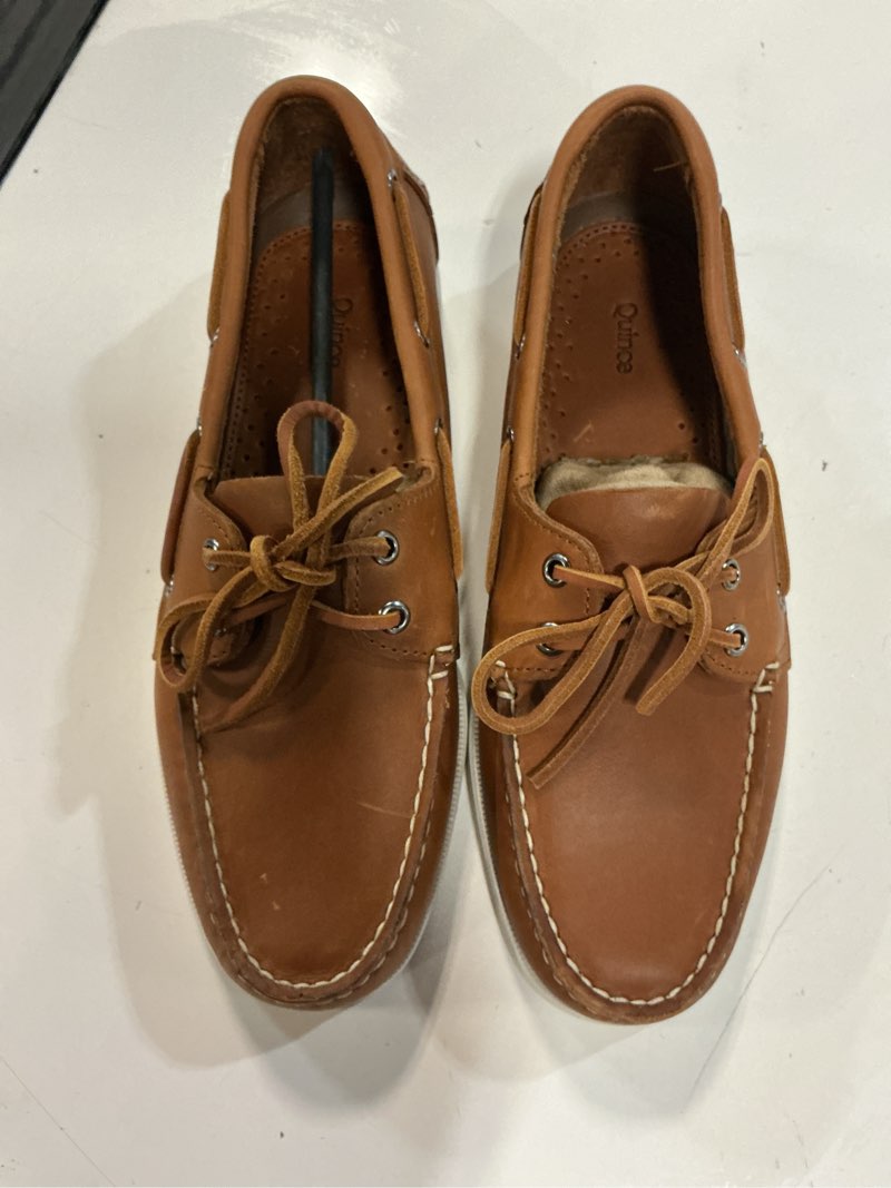 Condition photo showing Good Condition for quince shoes size 9.5