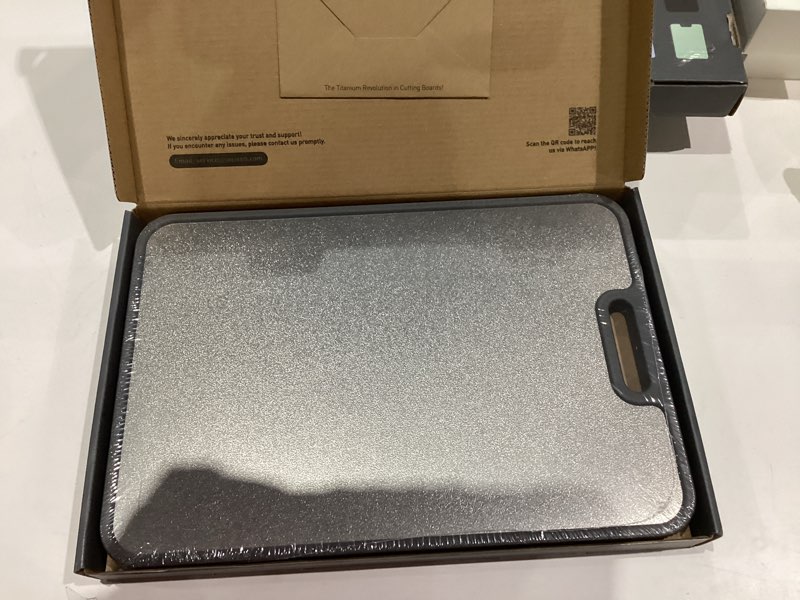 Condition photo showing New/Like New for 2 in 1 Pure Titanium Cutting Boards for Kitchen Non Toxic Chopping Board with Handle Large Big Small Kitchen Meat Butcher Block Not Stainless Steel Wood Bamboo Plastic Silicone Acrylic Teak Sink 1pc: Large ( 15.2"W × 10.4"D × 0.8"H ) Gray/Beige