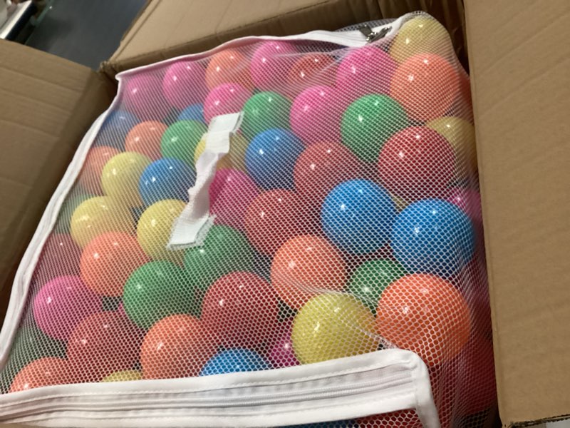 Condition photo showing Good Condition for Amazon Basics BPA Free Crush-Proof Plastic Ball, Pit Balls with Storage Bag, Toddlers Kids 12+ Months, Pack of 400 Balls, 6 Bright Colors 400 Balls 6 Bright Colors