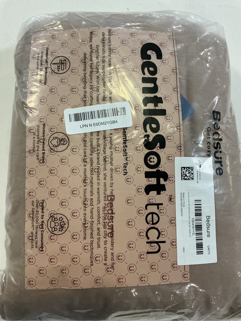 Condition photo showing Good Condition for bedsure brown duvet cover queen size - 3 pieces prewashed cotton-like polyester extra soft bedding set, includes 1 duvet cover 90x90 inches with zipper closure & 2 pillow shams, no comforter 02 - brown (no comforter) queen (90" x 90")