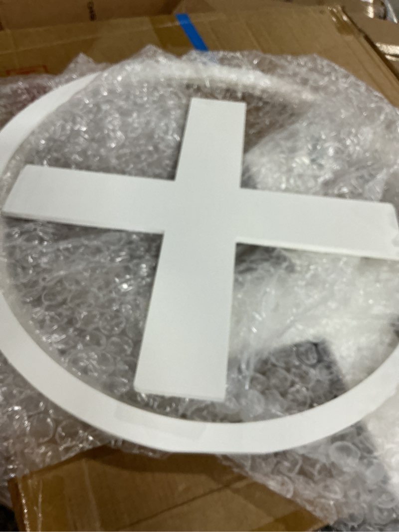 Condition photo showing Good Condition for 28 inch crushed diamond round glass wall mirror, bathroom mirror, wall decoration hanging mirror, suitable for living room, bedroom, vanity 28"l x 28"w