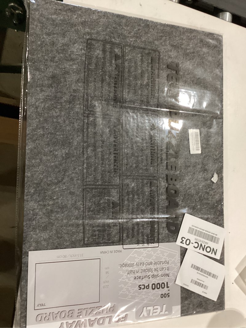 Condition photo showing New/Like New for tely foldaway puzzle board felt mat for up to 1000 pieces of jigsaw puzzle, foldable for easy storage, portable puzzle pad, (black/9mm thickness) large