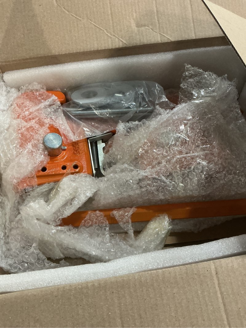 Condition photo showing Good Condition for Orceed Quick Hitch System, Fit for Category 2 Tractors, Plough, Harrow, Cultivator, Seeder, lrrigation System, Fertilizer Spreader, Sprayer, Mowers, Bush Hogs, OE 102ST (Orange)