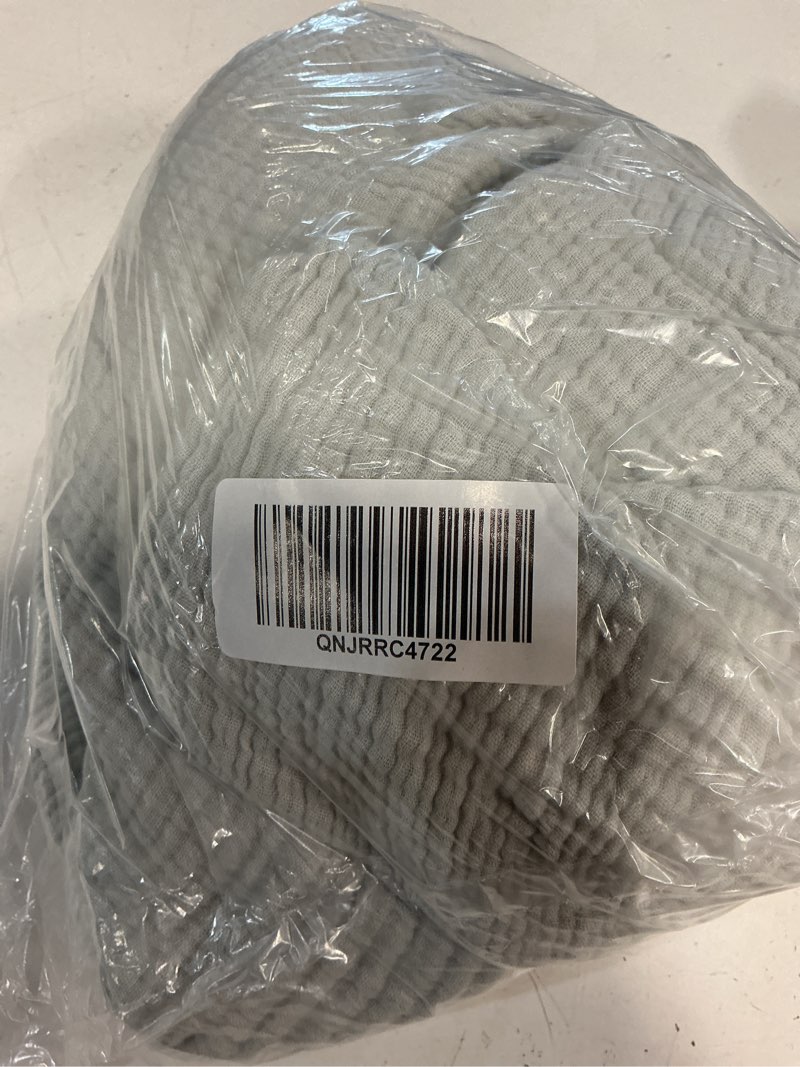 Condition photo showing Good Condition for organic cotton gauze dream quilt set, full/queen, mist