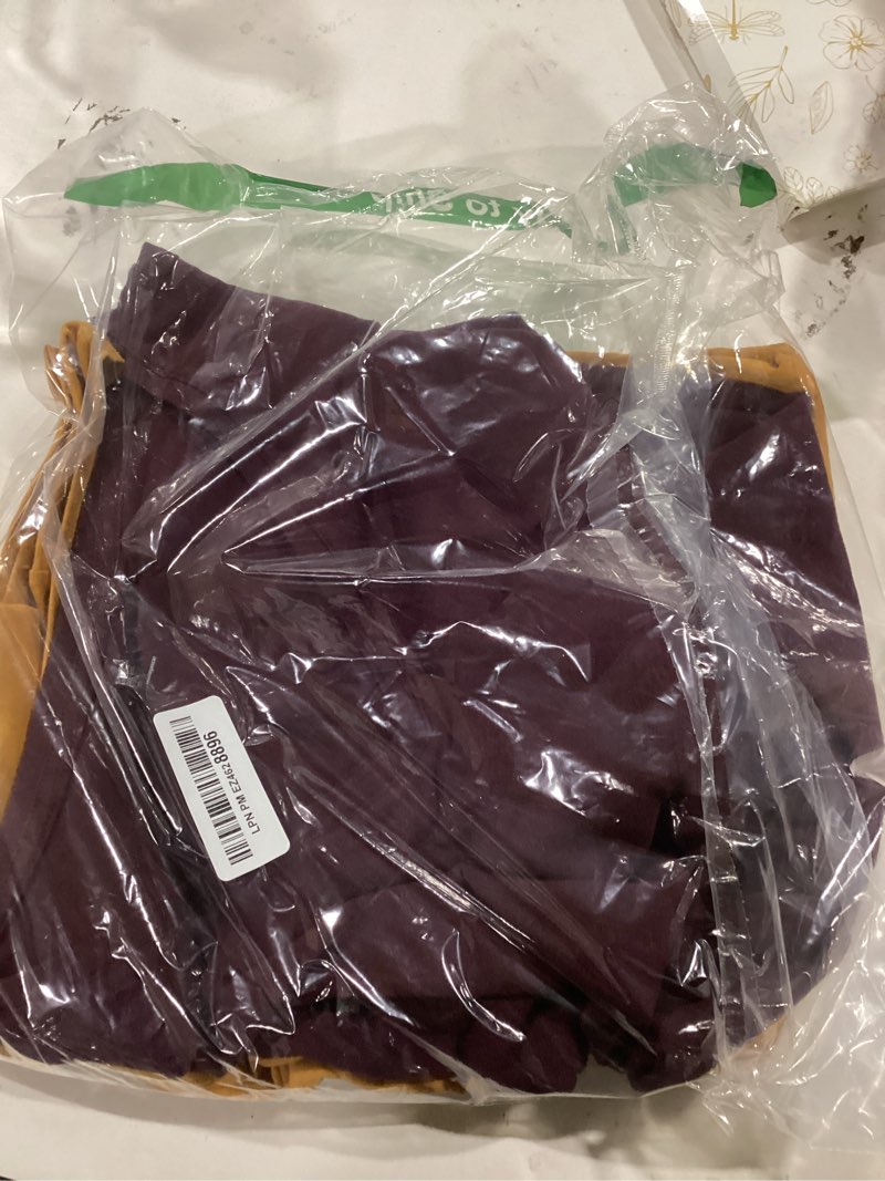 Amazon Essentials Women's Regular-Fit Short-Sleeve V-Neck T-Shirt, Pack of 2, Burgundy/Navy, XX-Larg