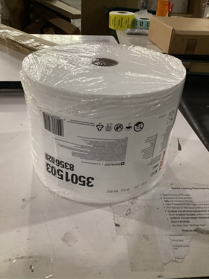 Condition photo showing New/Like New for wypall x50 disposable cloths (35015)  jumbo roll  9.8 x 13.4  white  1 100 sheets per roll