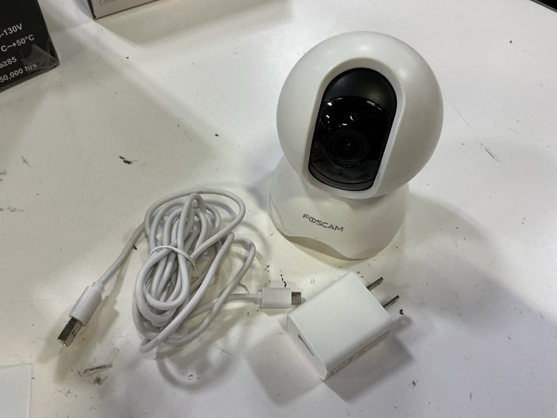 Condition photo showing Good Condition for foscam 3k security camera indoor, 360° ptz baby & pet monitoring for home security, 5mp night vision, human/pet auto tracking, motion & sound alerts, 2-way audio, 2.4ghz wi-fi (r5 white)