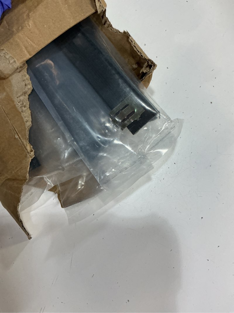Condition photo showing Good Condition for WEILEITE Front Door Window Molding Sweep Felt Trim Seal Weather Stripping Kit Fit for Ford F150 F-150 F250 F350 Bronco 1987-1997 Replaces E7TZ1521452A E7TZ1521453A F2TZ1521456A F2TZ1521457A(4Pcs)