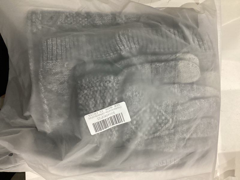 Condition photo showing New/Like New for 4 Pieces Winter Hat Scarf Glove Set for Women,Fleece Lined Beanie with Pom Pom,Touchscreen Gloves Knit Scarf for Cold Weather 4pcs Adult Grey