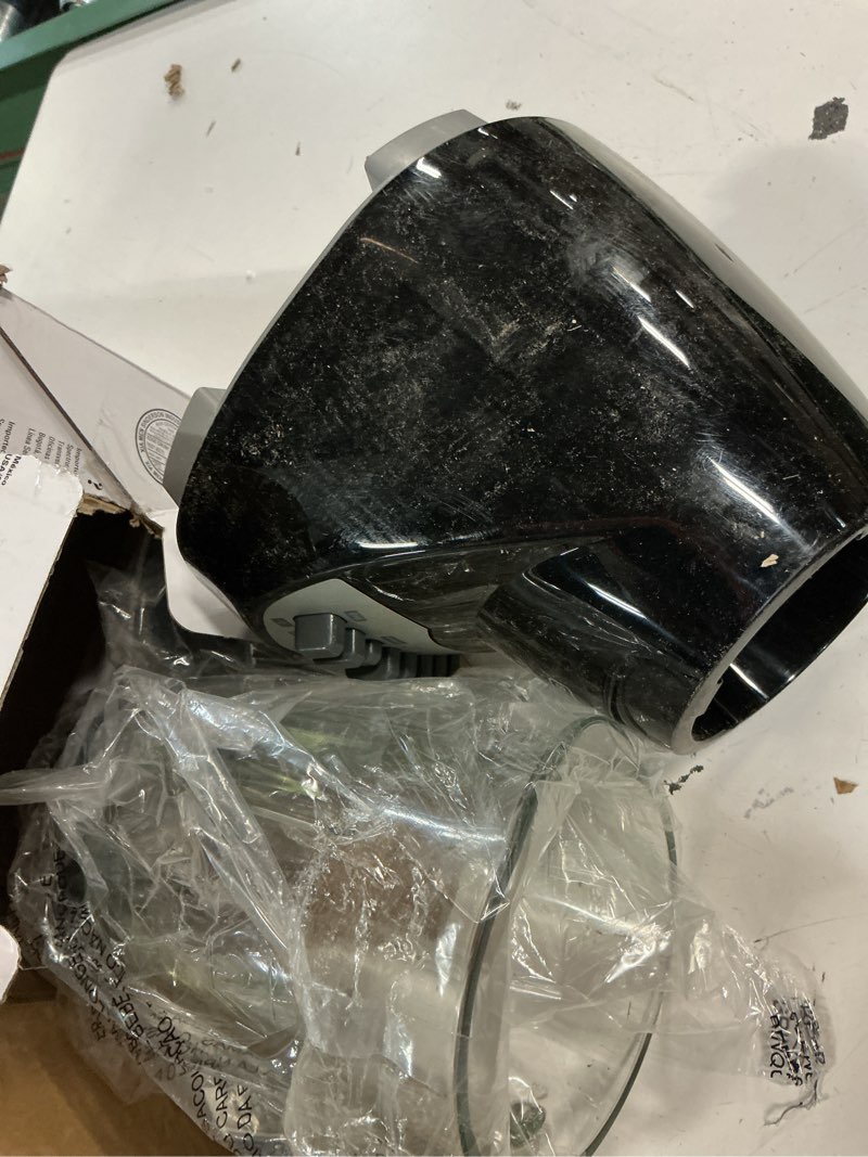 Condition photo showing As Is for black+decker countertop blender with 6-cup glass jar, 10-speed settings, black, bl2010bg