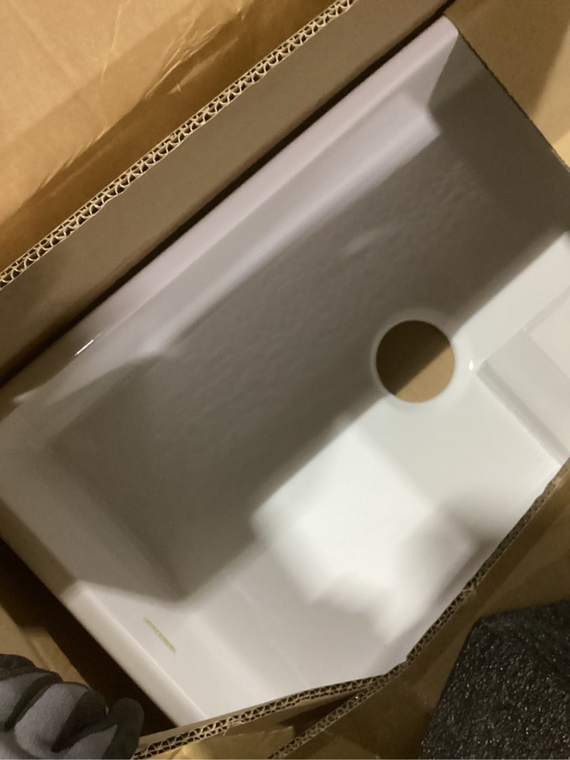 Condition photo showing Good Condition for Sinkology Turner 30" Crisp White Fireclay Single Bowl Farmhouse Apron Front Undermount Kitchen Sink with Care Kit