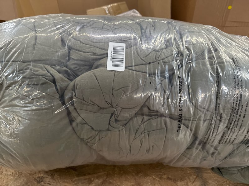 Condition photo showing Good Condition for cotton pintuck comforter, king/cal king, dusty olive