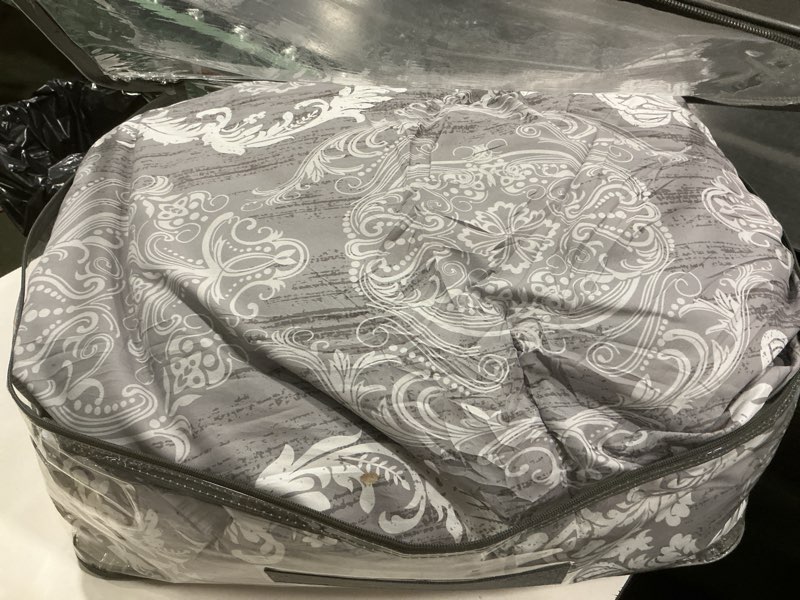 Condition photo showing Good Condition for 8pc King Eliot Jacquard Comforter Set Silver: Madison Park, Hypoallergenic, Embroidered, Polyester