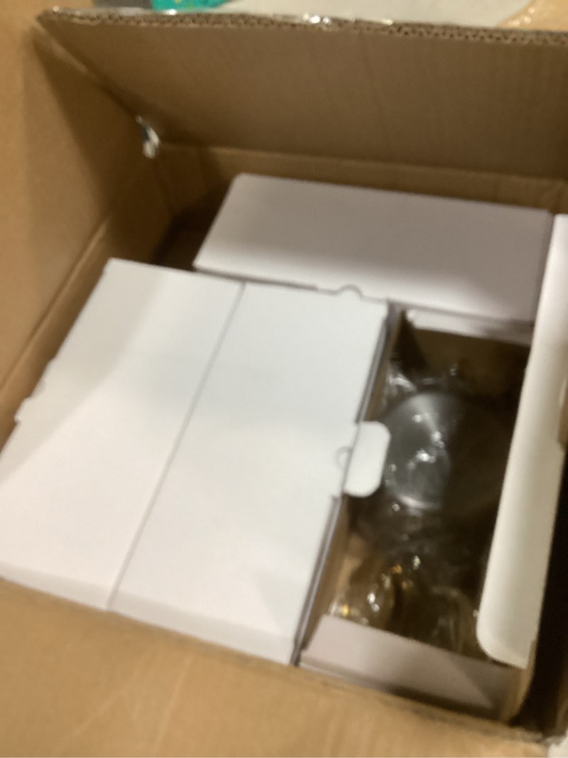 Condition photo showing Good Condition for Chafing Dishes for Buffet 4 Pack, 6QT Round Chafing Dishes for Buffet [Elegant Gold and Silver Colors] Stainless Steel Chafing Dish Buffet Set for Any Party