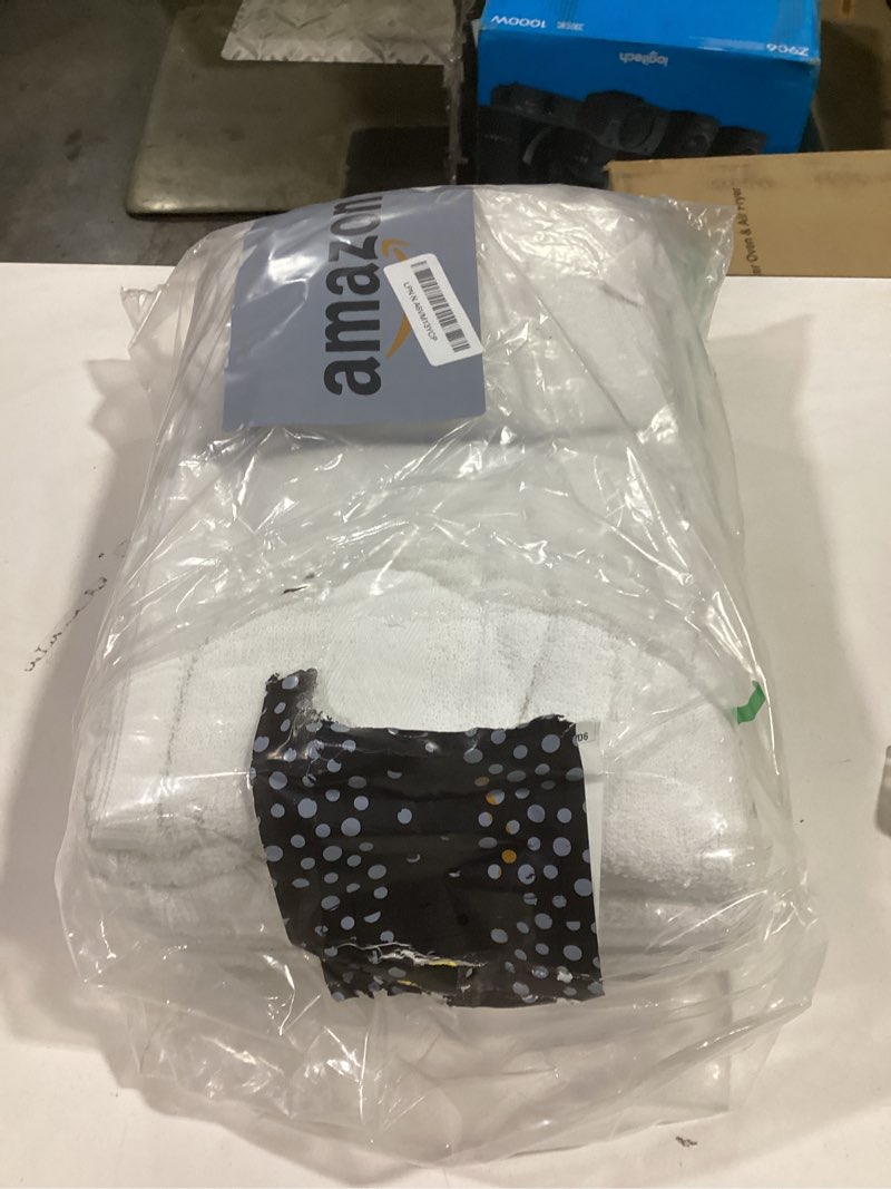 Condition photo showing Good Condition for JMR Bulk-Friendly Essentials - Practical 12-Pack Cotton Towels - Economical 20" by 40" Multi-Purpose Towels - Absorbent, Quick-Drying, Soft, Lightweight - Ideal for Pool, Gym, Spa (White) 20X40 White-12 Pcs