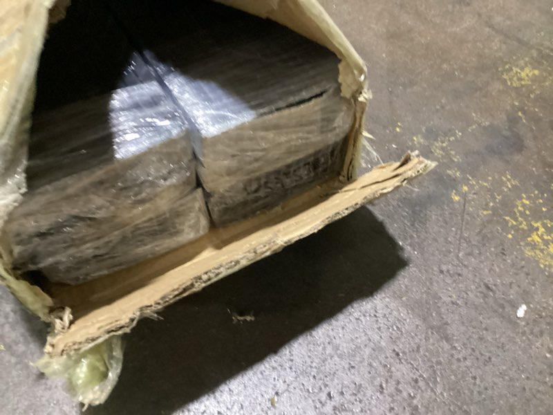 Condition photo showing As Is for 100 Pack Deck Balusters 32 '' Straight Baluster, Black Metal Deck Spindle and Stairs Railing with Screws,Hollow Rectangle Deck Balusters for Deck Railing Porch(32 x1.2x0.4 in)