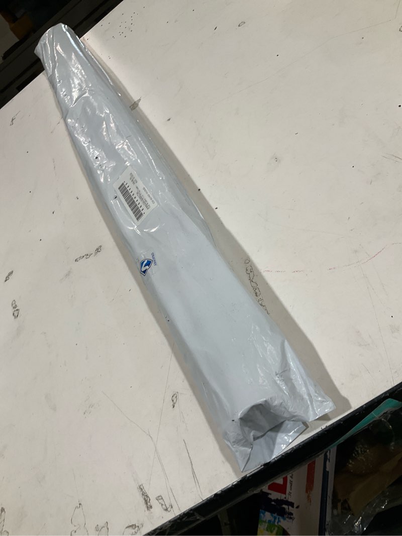 Condition photo showing Good Condition for car window tint film chameleon 30'' inch x 5ft heat uv blocking sun protection anti-glare privacy film blue vlt 60% irr 97% uvr 99.5% 60% vlt blue 30 inch x 5ft