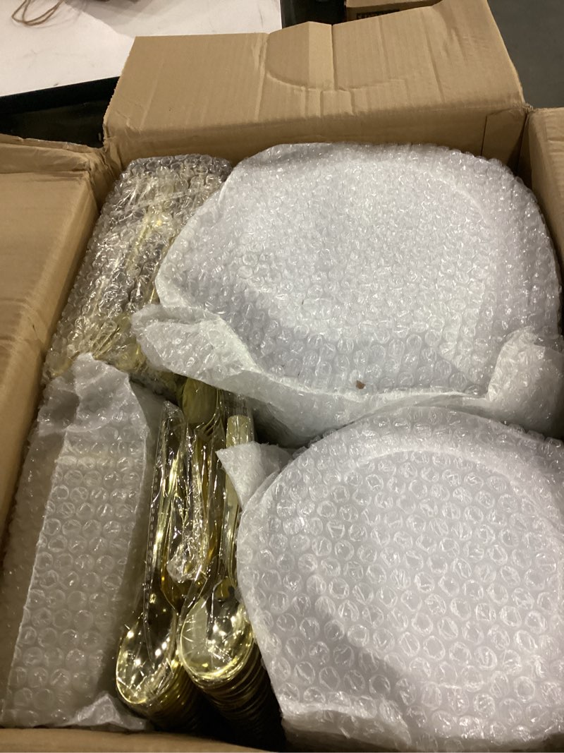 Condition photo showing New/Like New for goodluck 700 pieces gold dinnerware set for 100 guests, disposable for party, include: 100 gold rim dinner plates, 100 dessert plates, 100 paper napkins, 100 cups, 100 plastic silverware set gold 100 guests