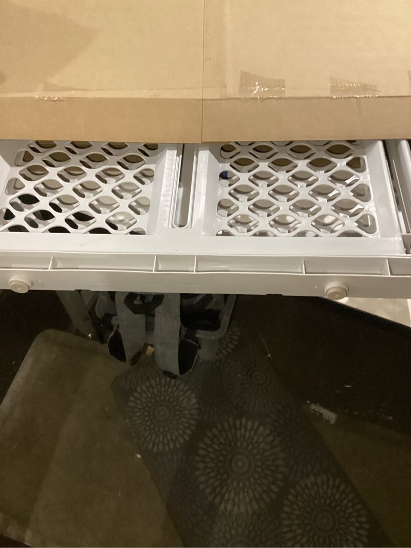 Condition photo showing Good Condition for North States 5-Way Pet Gate, Model# 8619