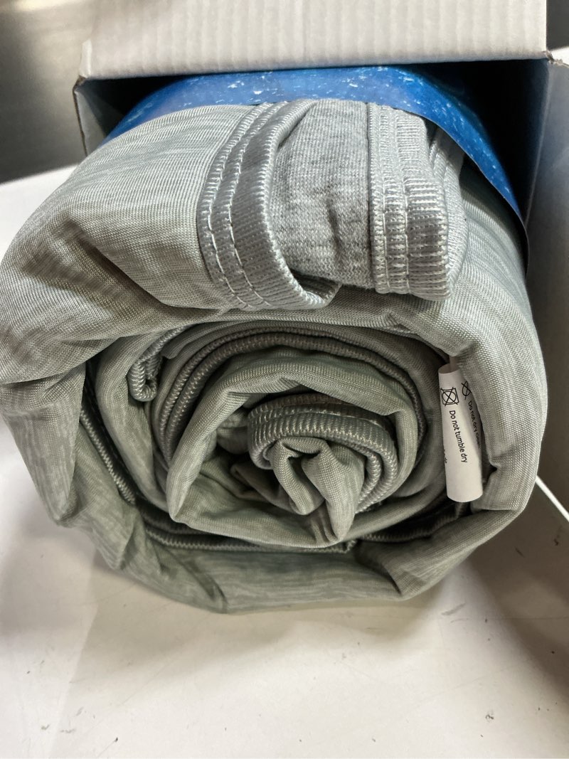 Condition photo showing Good Condition for elegear revolutionary cooling blanket twin, absorbs heat to keep body cool for night sweats, arc-chill cool 3.0 fiber q-max>0.5 for hot sleepers, lightweight summer cold blankets for sleeping, grey light grey twin (59" x 79")