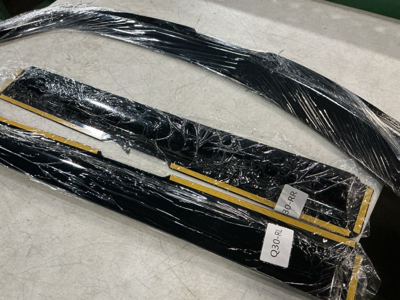Condition photo showing Good Condition for  slimline 2022- 2023 ford maverick xlt/lariat front and rear window visors q30-r