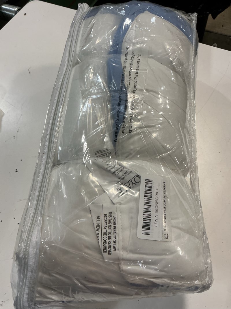 Condition photo showing Good Condition for royale linens pillows standard size set of 2 -bed pillow for sleeping -cooling pillow for back, stomach or side sleepers -down alternative std gusseted pillows -hotel quality (20x26 inches, pack of 2) gusset blue standard 20x26 inch