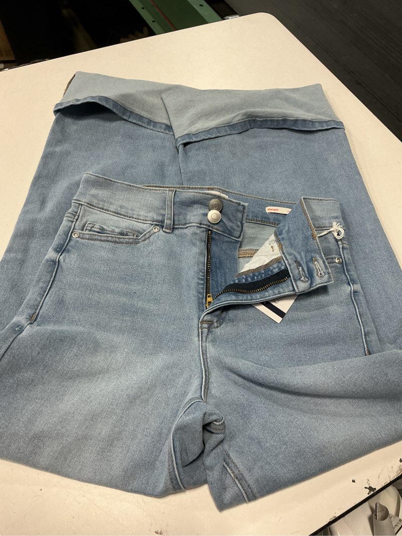 Condition photo showing New/Like New for (size 2)sofia by sofia vergara women's melisa high rise flare jeans, 34.5\" inseam, sizes 0-20