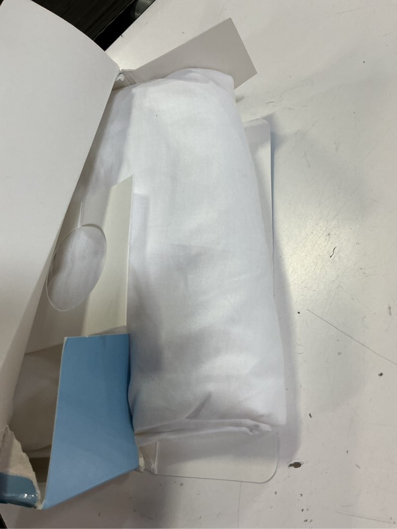 Condition photo showing Good Condition for thread spread california king sheets set - 400 series glee collection 100% cotton sheets california king, 4 pc cal king sheets set, soft, cooling bed sheets, deep pocket sheet set (white)