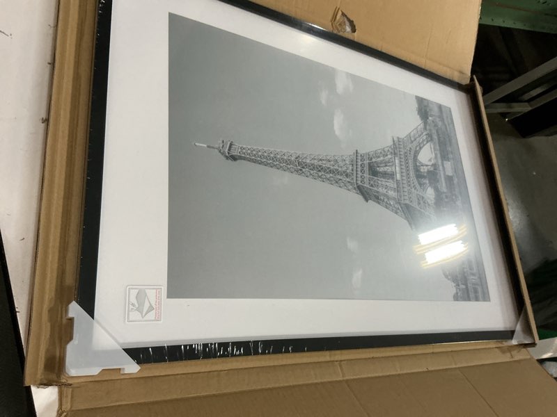 Condition photo showing Good Condition for upsimples 20x30 poster frame, display pictures 16x24 with mat or 20 x 30 without, wall hanging picture frames, black, 1 piece  black 20x30