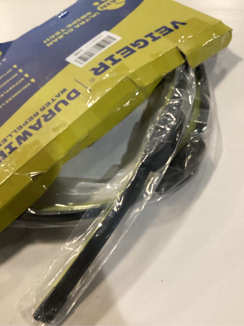 Condition photo showing Good Condition for 3 Pack Windshield Wiper Blades Compatible with Chevrolet Chevy Equinox 2018 2019 2020 2021 2022 2023 Original Factory Quality Front Rear Wipers Blade Set for My Car - 24" 18" 13" 24"/18"/13"