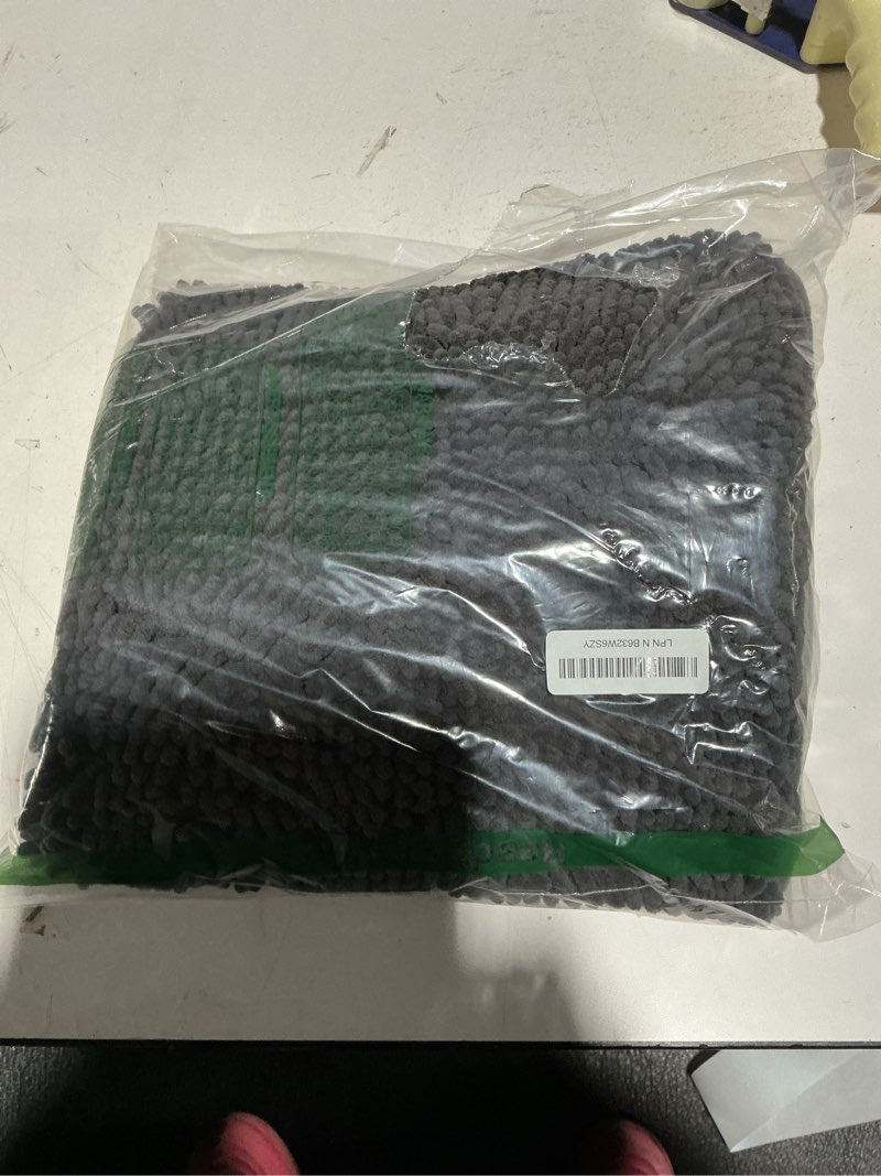 Condition photo showing Good Condition for OLANLY Bathroom Rugs 40x24, Extra Soft Absorbent Chenille Bath Rugs, Rubber Backing Quick Dry, Machine Washable Bath Mats for Bathroom Floor, Tub and Shower, Home Decor Accessories, Dark Grey 40" x 24" Dark Grey