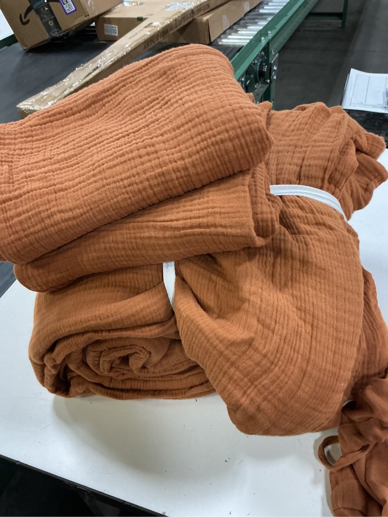 Condition photo showing Good Condition for organic cotton gauze duvet cover set queen (terracotta) 