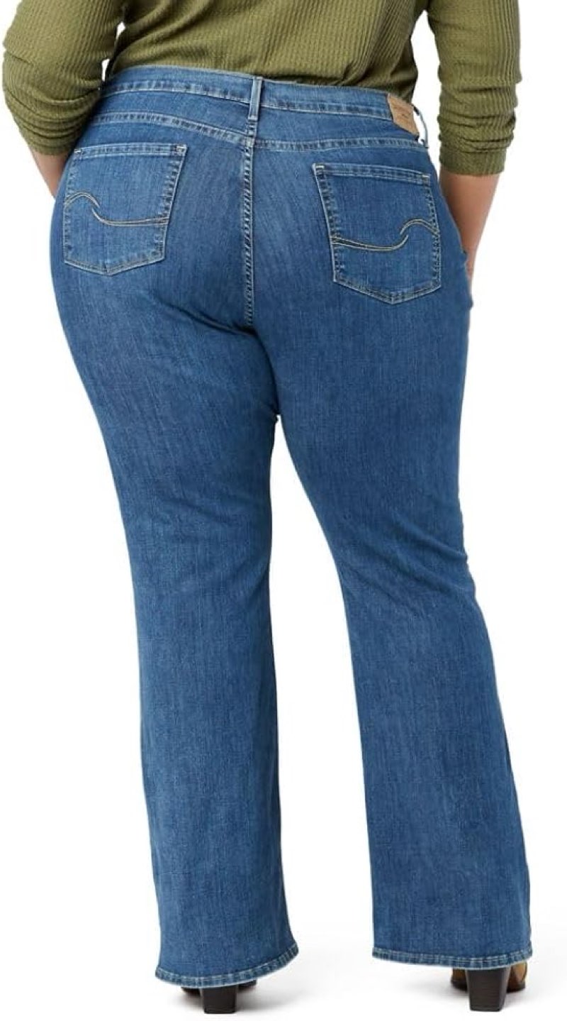 Levi Strauss Signature Gold Women's Totally Shaping Flare Jean (Standard and Plus) size 12