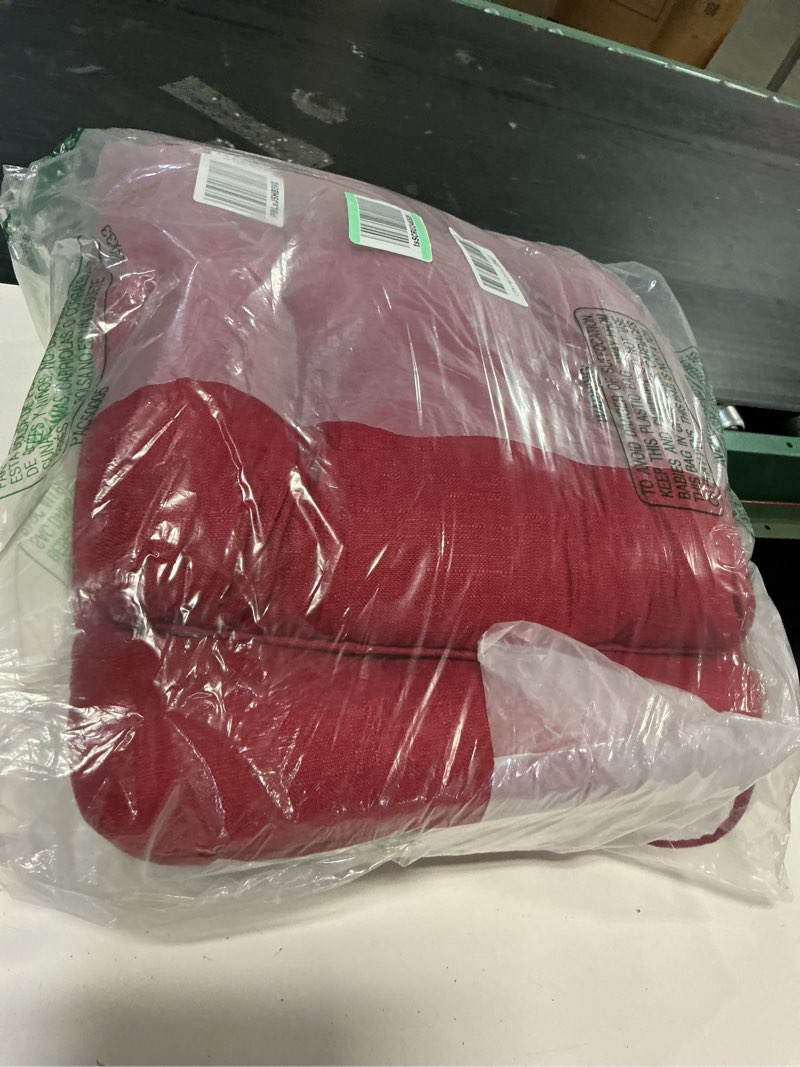 Condition photo showing Good Condition for chair cushions for dining chairs set of 4, red kitchen chair cushions, chair pads with ties and non slip backing, christmas room decor, tufted memory foam seat cushion 4 pack, 15.5"x15.5"x4" 15.5" x 15.5" x 4" red 4
