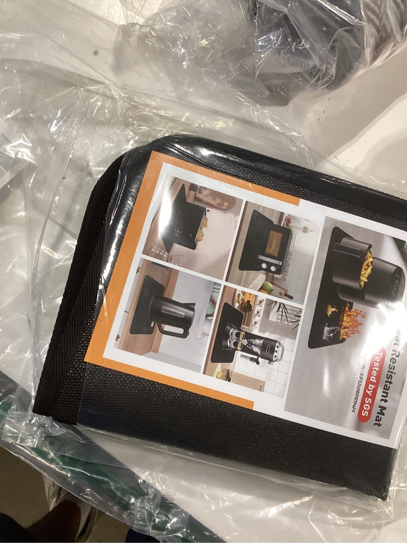 Condition photo showing Good Condition for heat resistant mats for countertop - fireproof 15x18 in heat resistant mats for air fryer - hot pad air fryer mat compatible with ninja,cosori,cuisinart for coffee maker, toaster, oven 2pcs - black 15x18in black