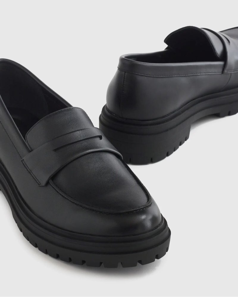 Italian Leather Lug Sole Loafer size 8.5