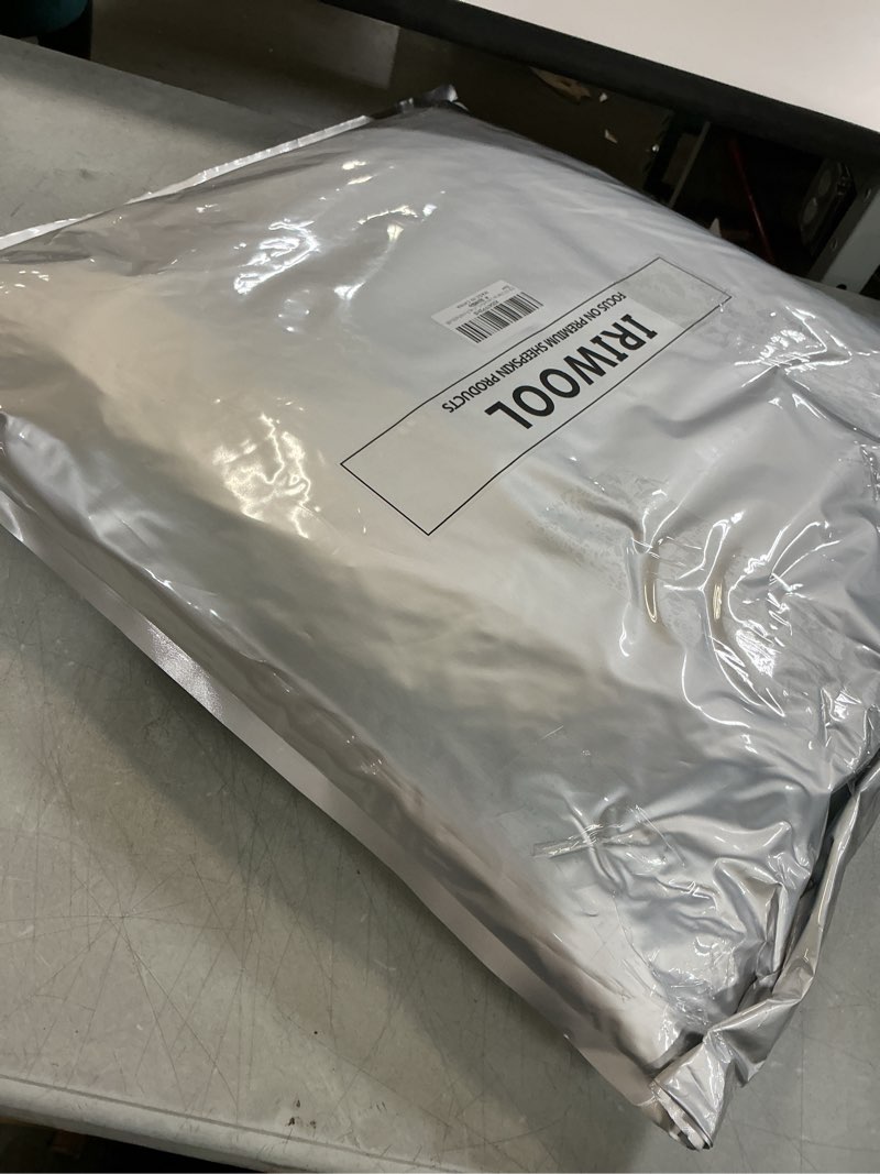 Condition photo showing New/Like New for IRIWOOL Premium Genuine Fur Sheepskin Rug Real Australia Sheepskin Natural Luxury Fluffy Lambskin Fu