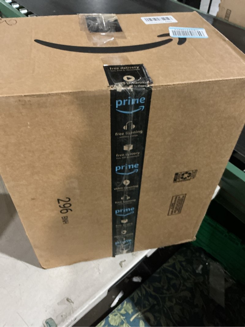 Condition photo showing Good Condition for Schutt Youth Vengeance A11 White Medium