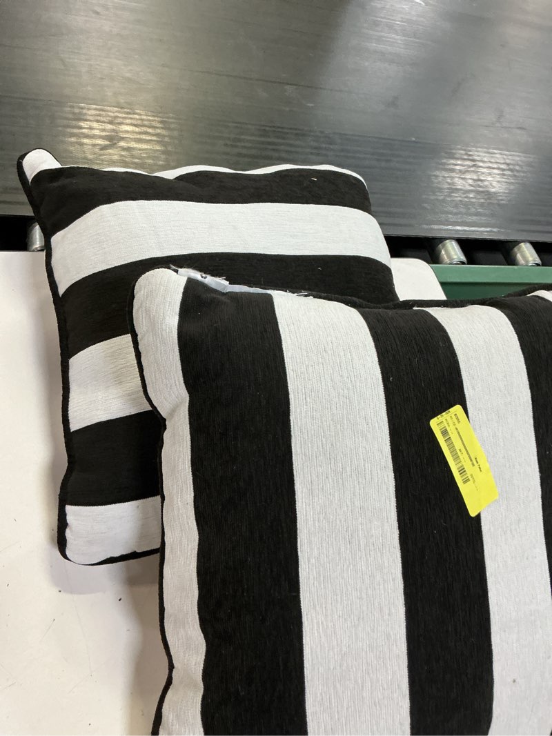 Condition photo showing Good Condition for set of 2 better homes & gardens 18\" x 18\" cabana black & white outdoor pillow