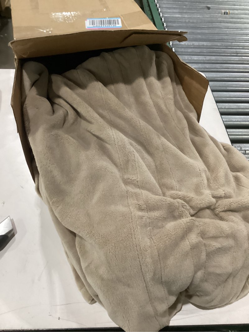 Condition photo showing New/Like New for Sunbeam Electric Royal Luxe Microplush Heated Blanket, 12 Heat Settings, 12-Hour Selectable Auto Shut-Off, Fast Heating, Warm and Cozy, Mushroom Color, Full, 84" x 72" Mushroom Full