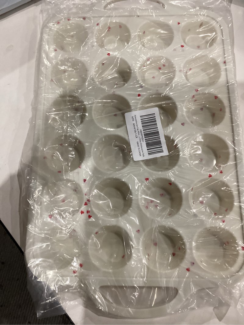 Condition photo showing New/Like New for 1Pack Silicone Muffin Pan for Baking with Metal Reinforced Frame, 12 Cup Regular Size Cupcake Pan, BPA Free Silicone Muffin Tray, Cupcake Baking Pan Molds for Oven Dishwasher Safe (3, White)