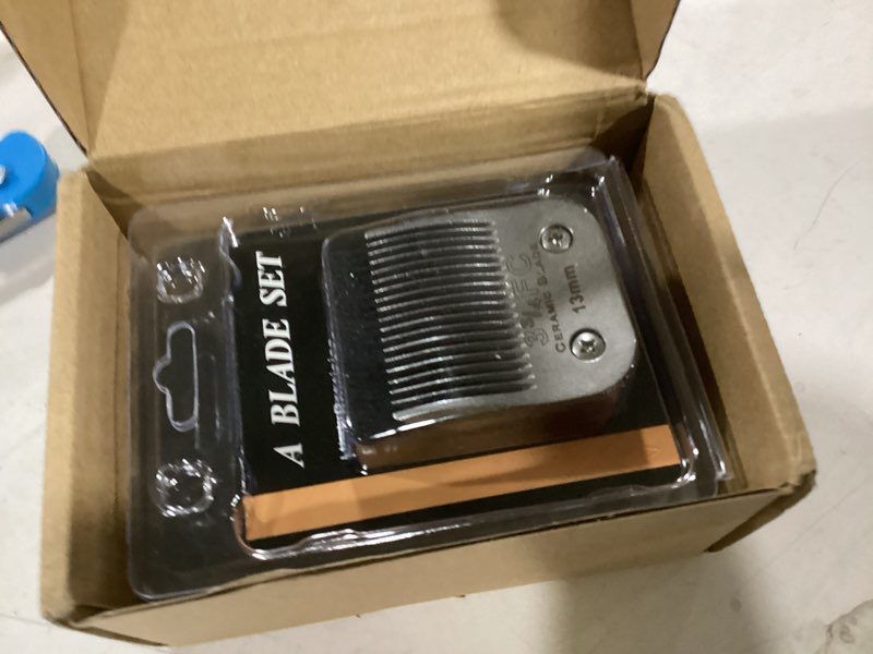 Condition photo showing As Is for Size 7FC/5FC/4FC/3FC Detachable Pet Dog Grooming Clipper Ceramic Blades Set,Compatible with Andis,Oster A5,Wahl KM10 Series Clippers,Cut Length 1/8"(3.2mm) to 1/2"(13mm),4 Pack 7FC/5FC/4FC/3FC (4 Pack) Silver