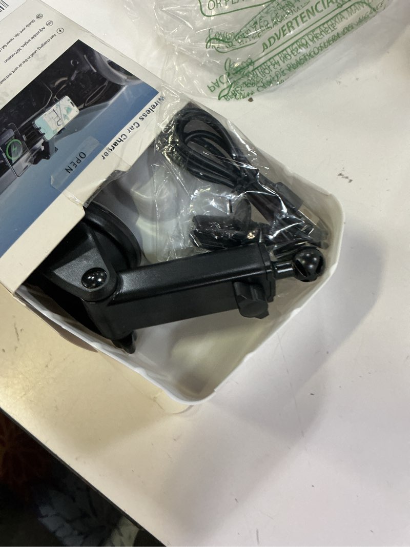 Condition photo showing Good Condition for chgeek wireless car charger, 15w fast charging auto clamping phone holders for your car phone mount 